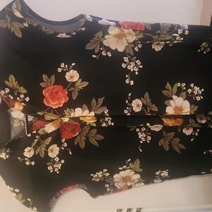 Shein Women's Small Sleeveless Floral Blouse